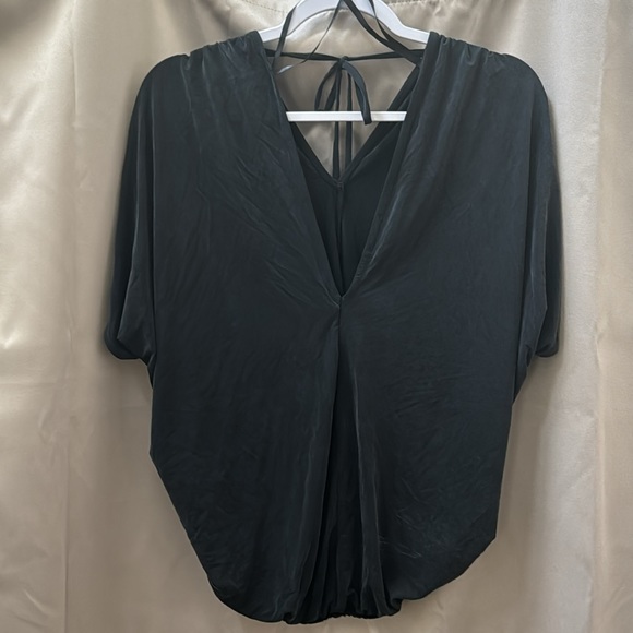 Bebe…Drawstring wing sleeve cupo top - Picture 2 of 4